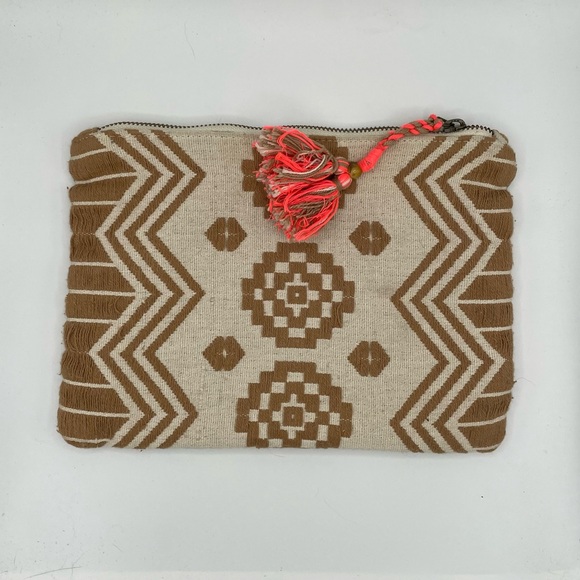 Old Navy Embroidered Zippered Pouch - Picture 3 of 3